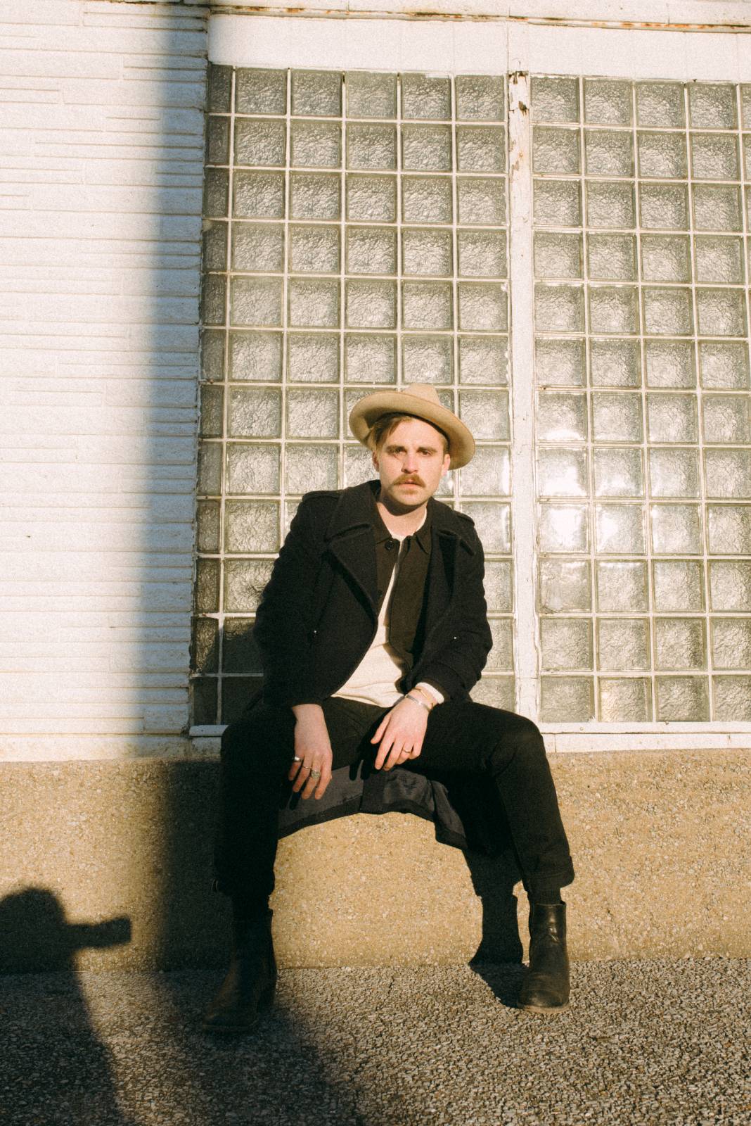 Kirby Brown hits the road joining Andrew Combs for UK and NL part of tour